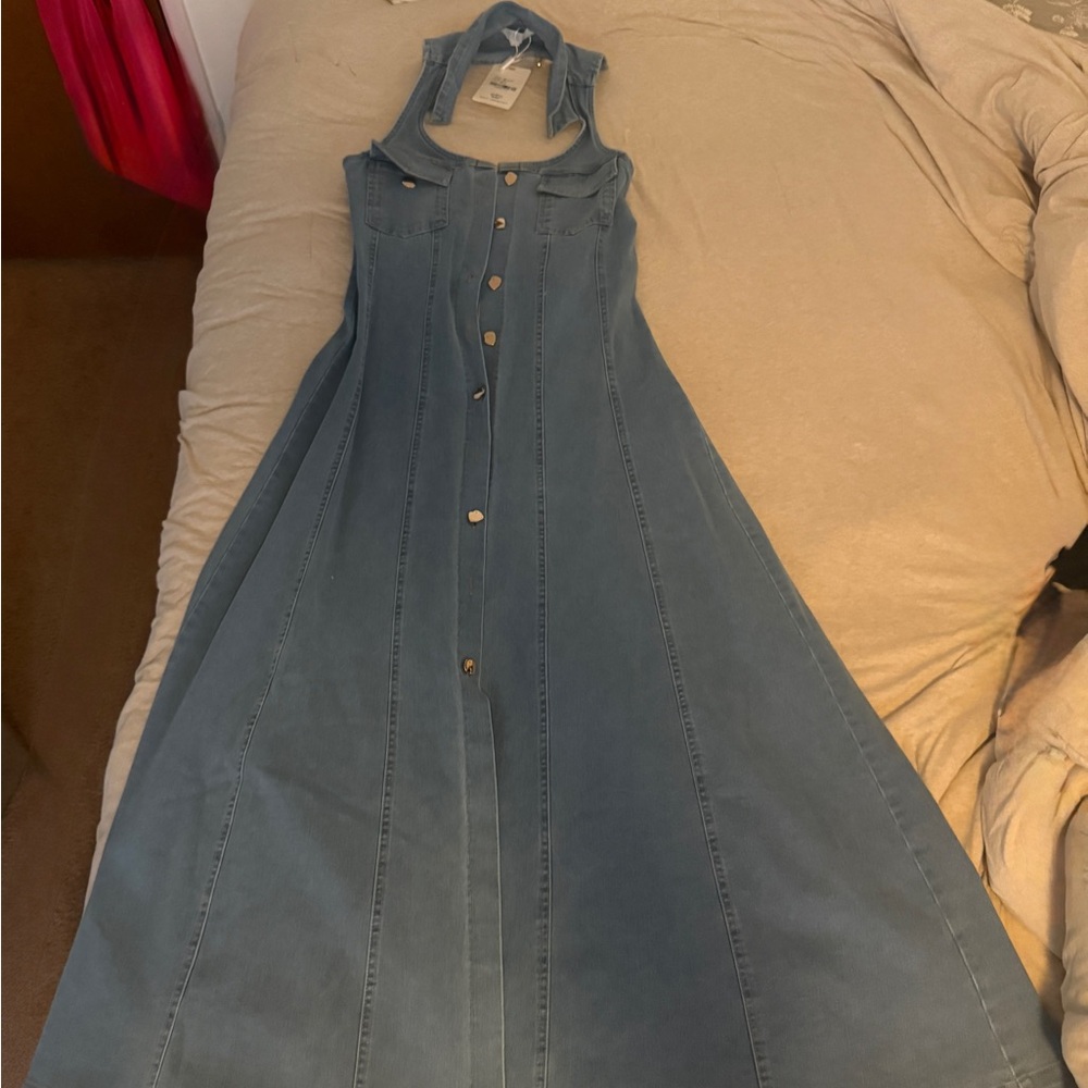 Bundle! 2 dresses for the price of 1
Denim Sleeveless Maxi Dress